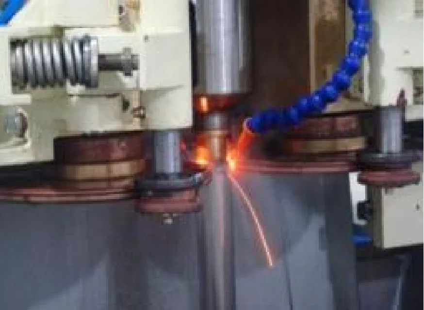 Seam welding process on a shock absorber component